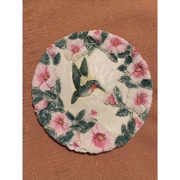 Hummingbird Plates 2 decorative Collector VTG 1997 Popular Imports 3D EUC - Picture 4 of 14